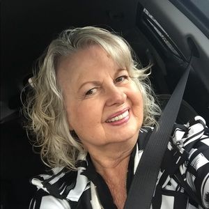 Meet your Posher, Connie